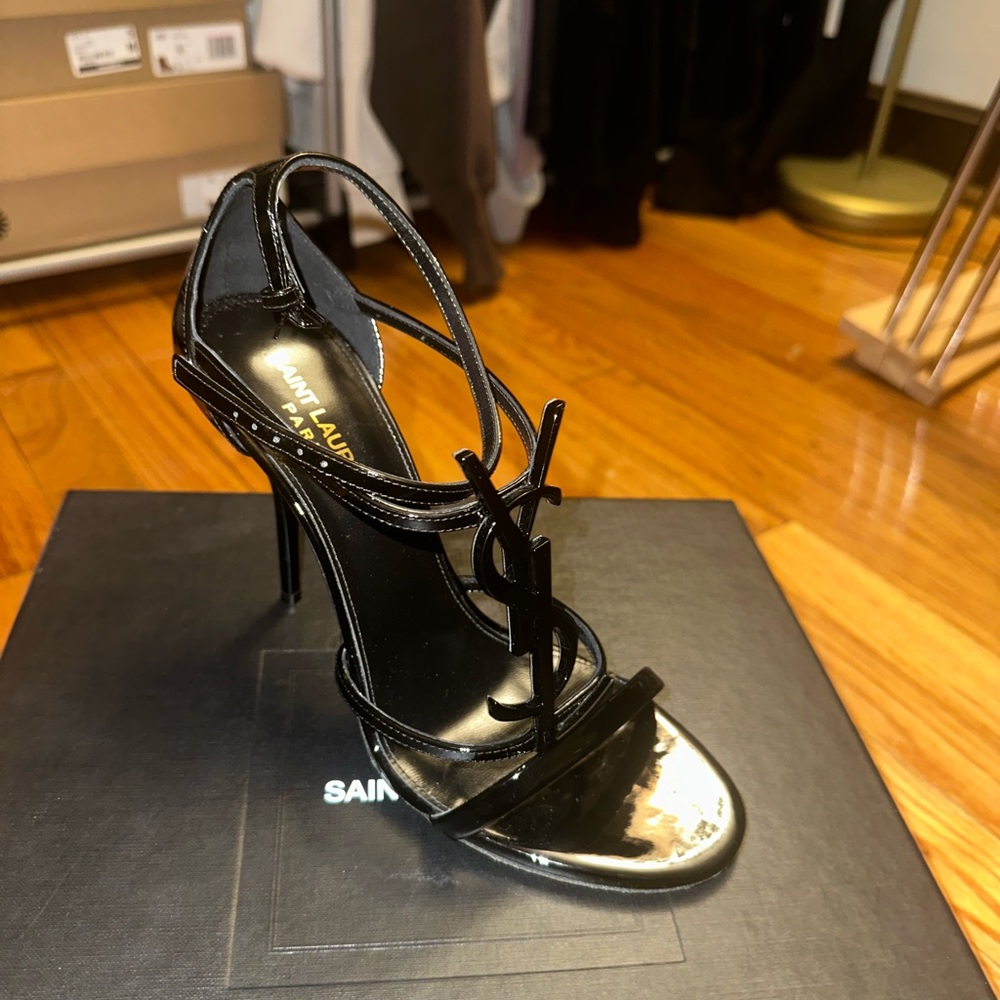 Saint Laurent heels